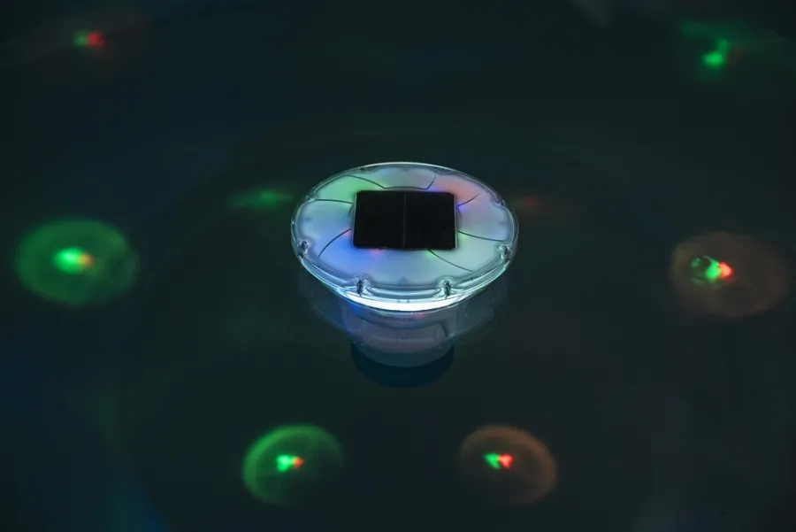 Bestway Poolkemi & Testudstyr*Solarglow LED kemikaliedispenser