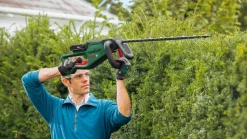Bosch Hækkeklippere*UniversalHedgeCut 18V-50 hækkeklipper 2,5 Ah