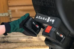 Bosch Øvrige Havemaskiner*UniversalShredder 2x18V-25 kompostkværn 4,0 Ah