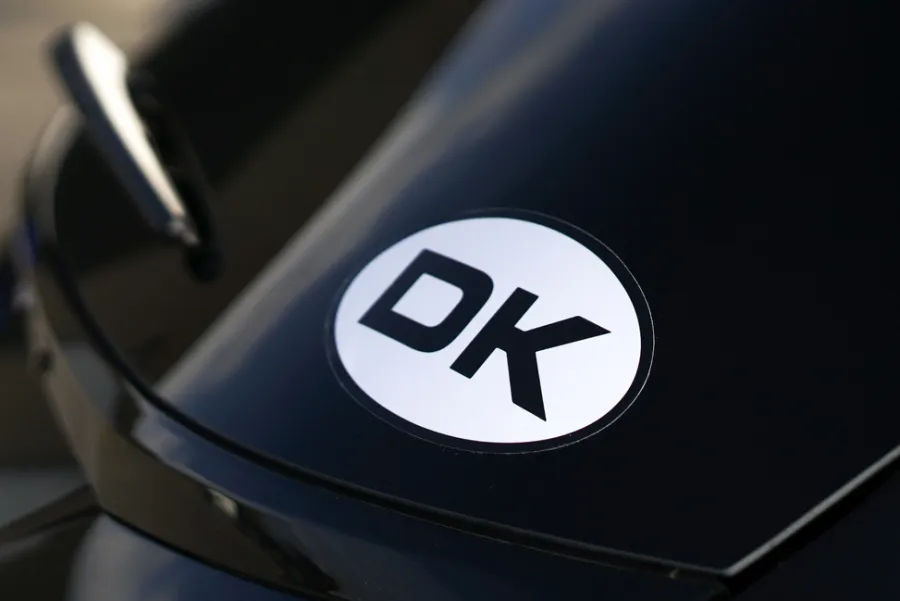 AutoZone® Biltilbehør*DK-klistermærke 14 x 9 cm -