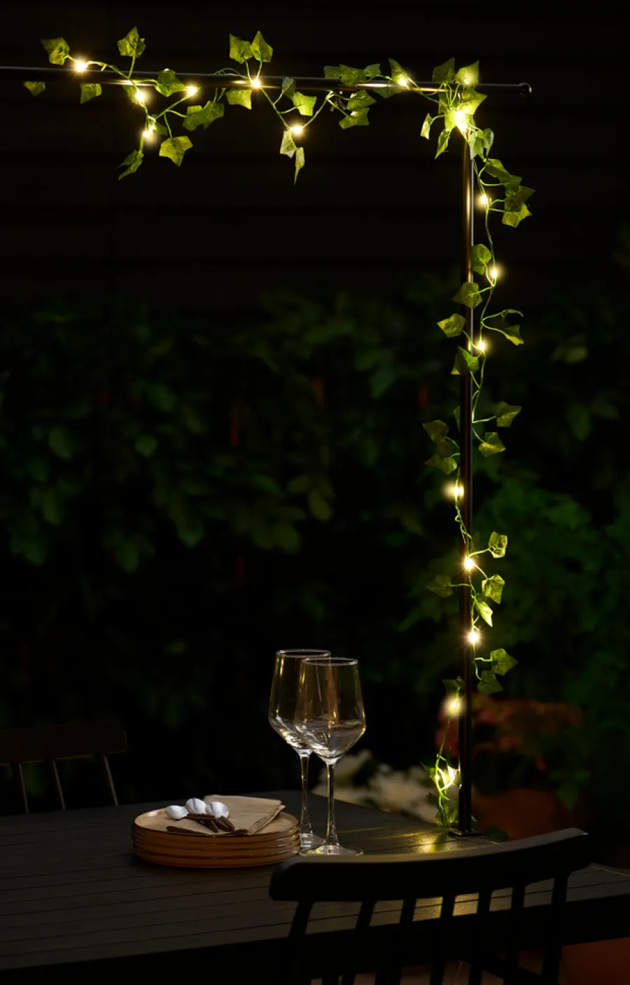 Garden® Sæsonafslutning|Dekorativ Belysning - Udendørs*Efeuguirlande med 20 LED-pærer -