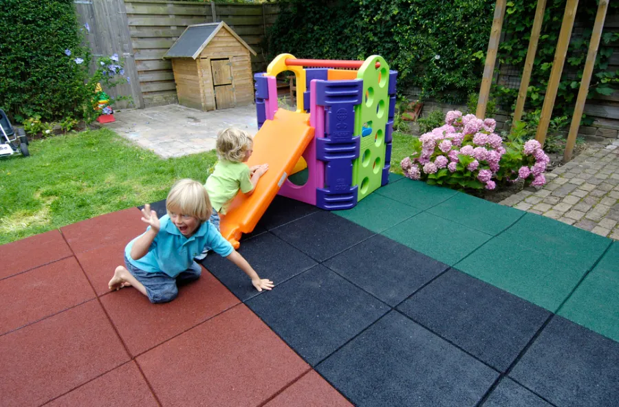 Poolcovers, Liners & Underlag|Arbejdsborde & Reoler*Gummiflise 40 x 40 x 2,5 cm