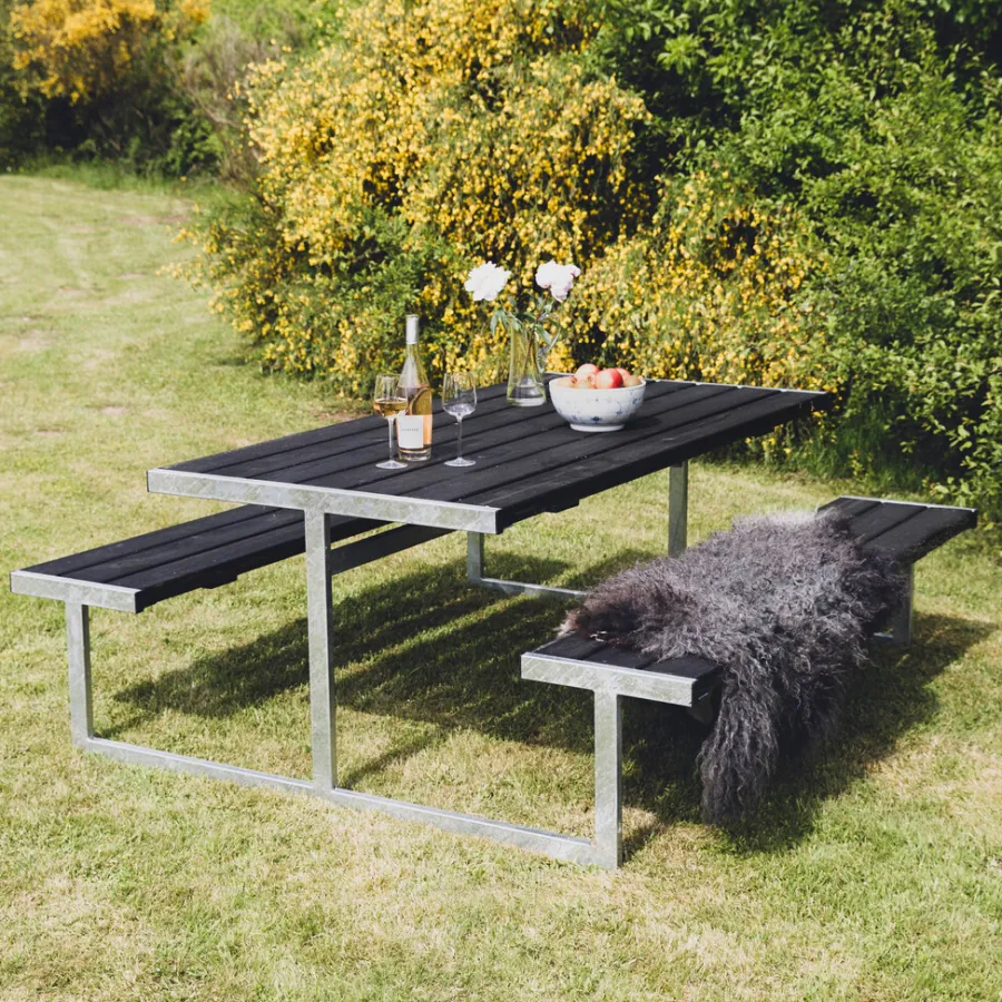 HORTUS Bord/Bænkesæt*LOKE bord-/bænkesæt sort 180 x 177 cm sort grundmaling