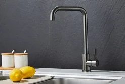 Køkkenarmatur*Køkkenarmatur m/kantet tud gunmetal