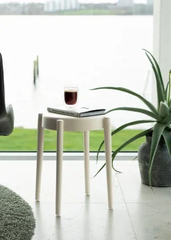 Havestole*Plastik taburet råhvid