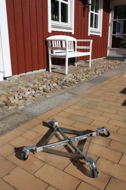 Garden® Sæsonafslutning|Parasoller & Markiser*Rullevogn til parasolfod og krukker -