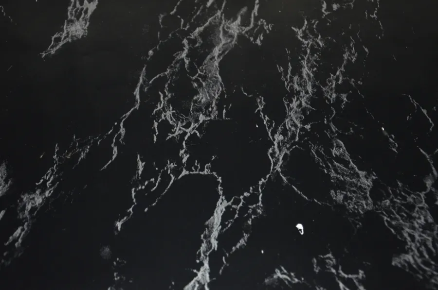 Nordic Home Selvklæbende Folie*Selvklæbende folie marmor sort - 65 x 200 cm sort marmor