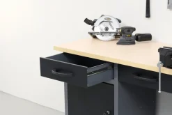Arbejdsborde & Reoler*Værkstedsbord med skab/skuffer 160 x 60 x 85 cm